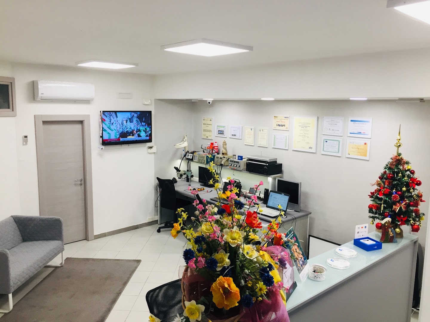 BNG Bertolini Elettricista Antennista Firenze — Foto 3